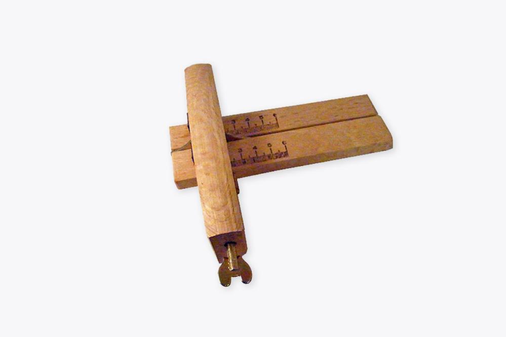 Nihonzao Kebiki (Marking Gauge), Oak Marking